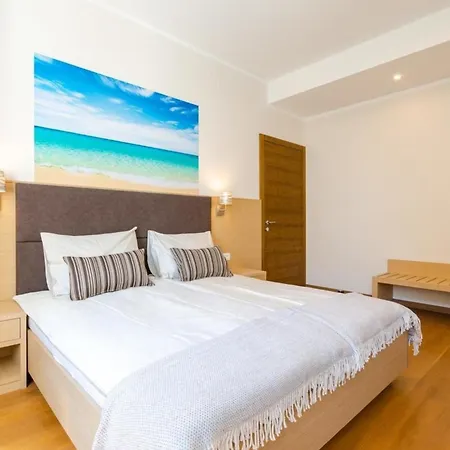 Gaestezimmer Fuer 2 Personen Ca 33 Qm In Crikvenica, Kvarner Bucht Und Umgebung Apartment Crikvenica