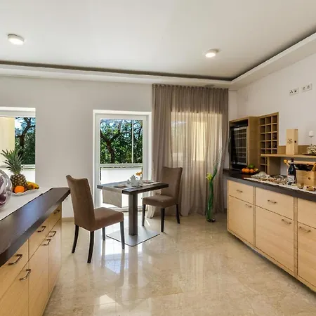 Gaestezimmer Fuer 2 Personen Ca 33 Qm In Crikvenica, Kvarner Bucht Und Umgebung * Crikvenica